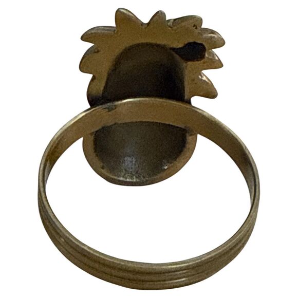 Vintage Brass Pineapple Napkin Rings - Set of 6 - Tropical Coastal Decor - Picture 7 of 7